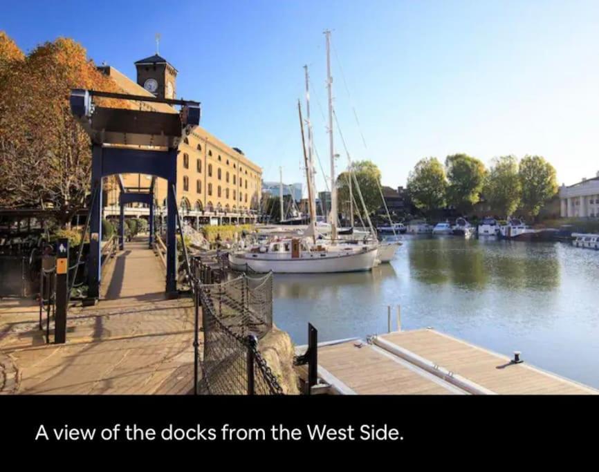 Historic Dutch Barge, Idyllic Location Hotel Londra Exterior foto